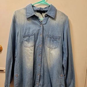 Large Women's Button Down Shirt